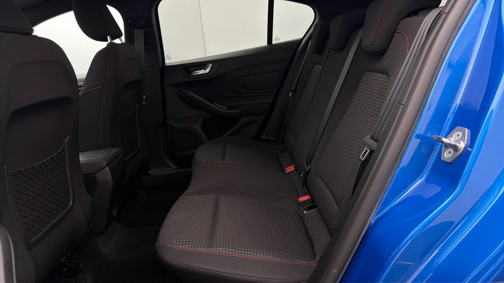 Ford Focus 1.0 Ecoboost Hybrid Mhev 155 Titanium Red #15