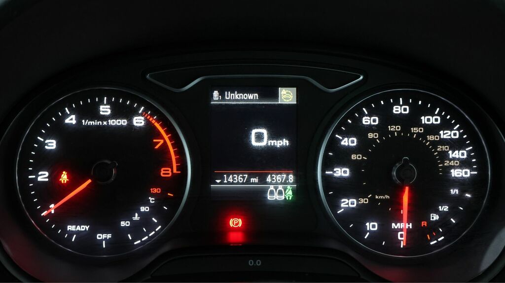 Audi Q2 35 Tfsi Sport Grey #10