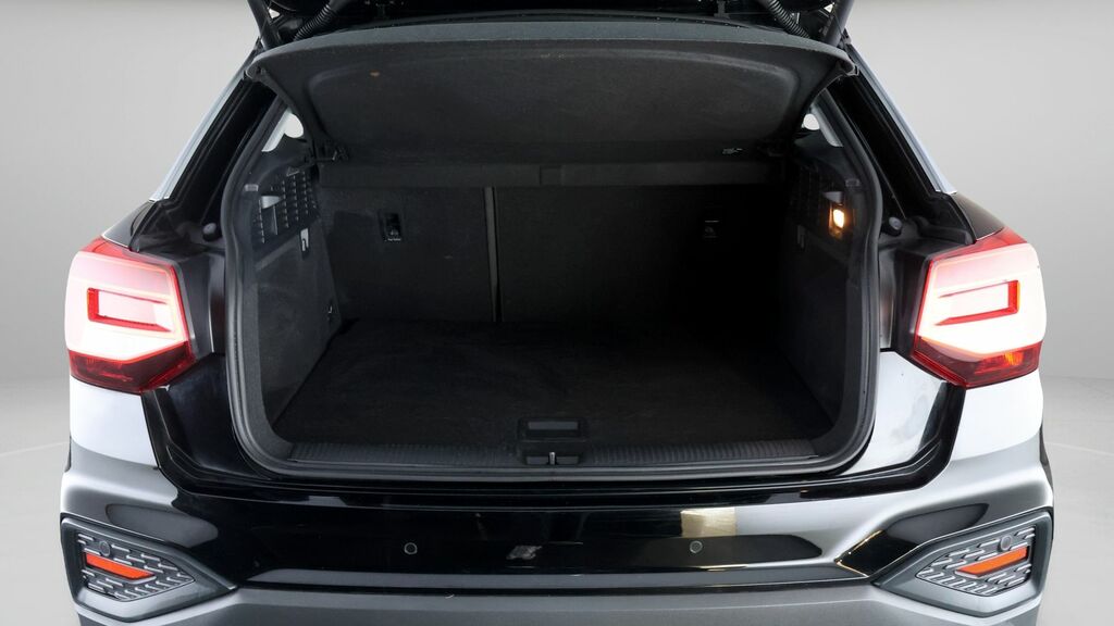 Audi Q2 35 Tfsi Sport Grey #16