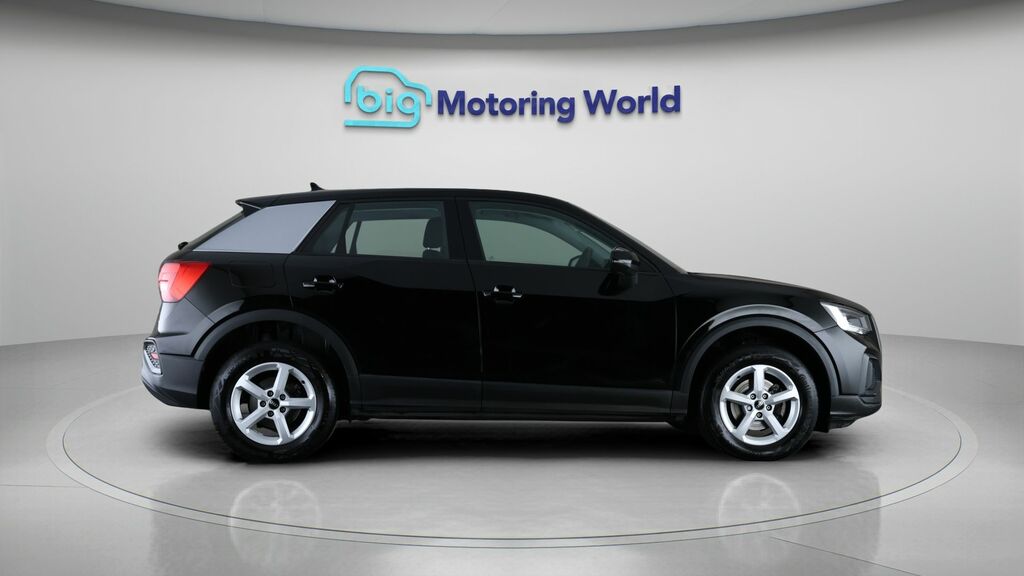 Audi Q2 35 Tfsi Sport Grey #8