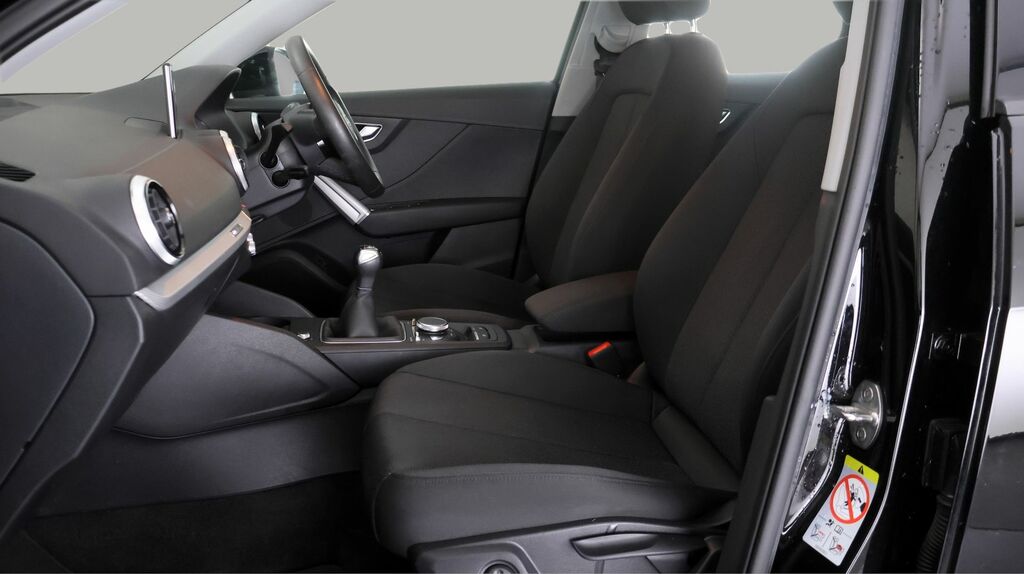 Audi Q2 35 Tfsi Sport Grey #13