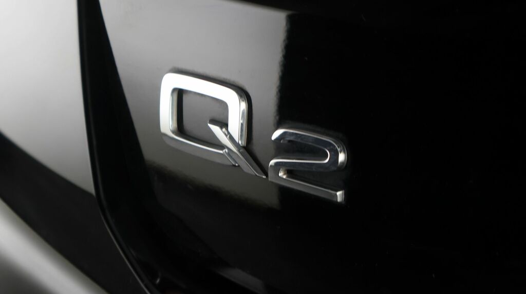 Audi Q2 35 Tfsi Sport Grey #22