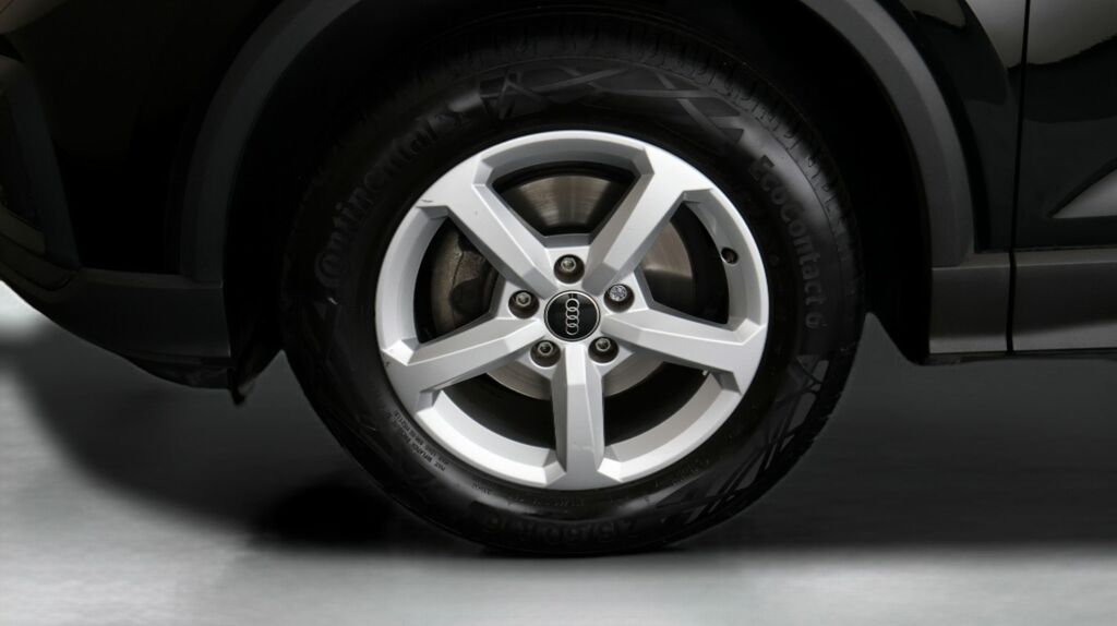 Audi Q2 35 Tfsi Sport Grey #17