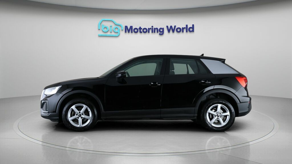 Audi Q2 Technik Black #4