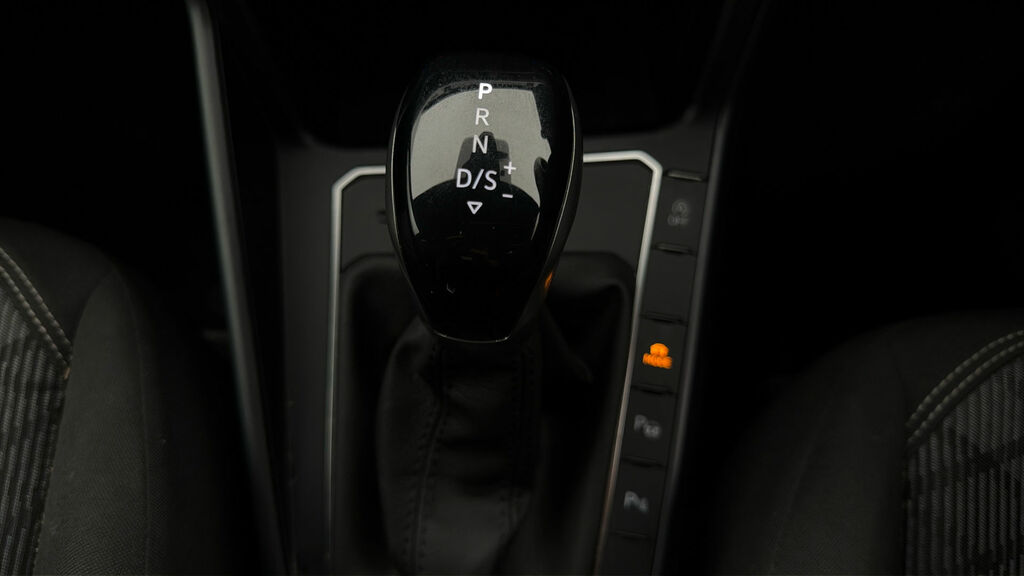 Volkswagen Taigo Suv Black #18