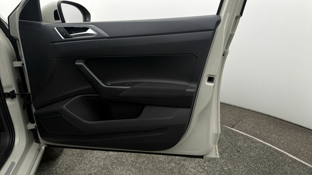 Volkswagen Taigo Suv Black #14