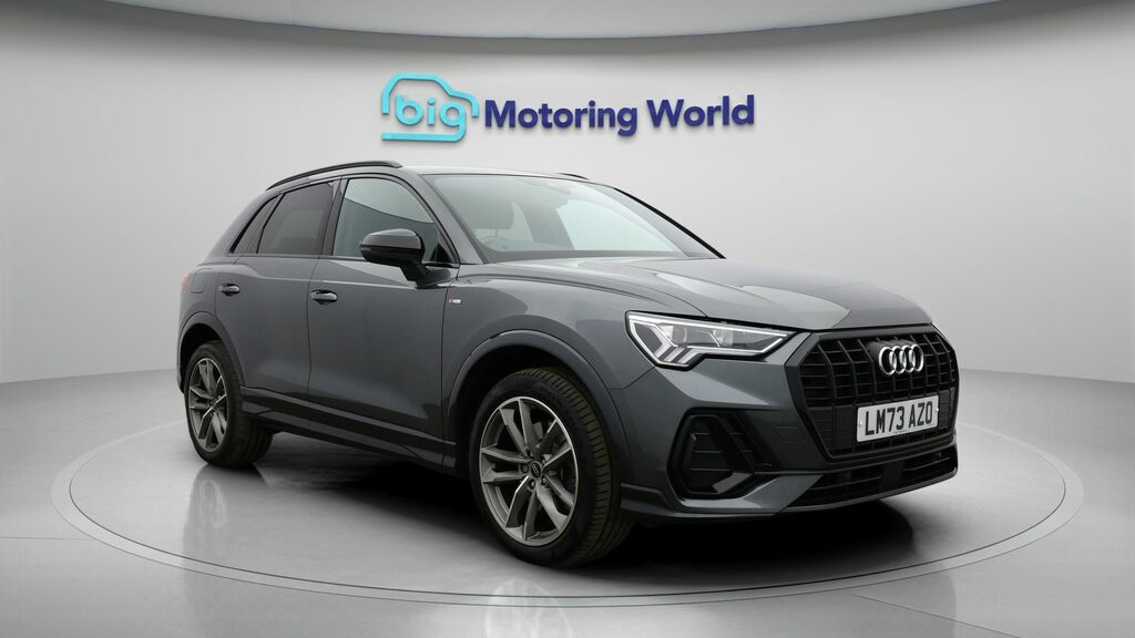 Audi Q3 Black Edition Grey
