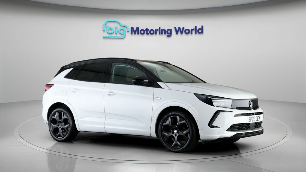 Vauxhall Grandland Ultimate White