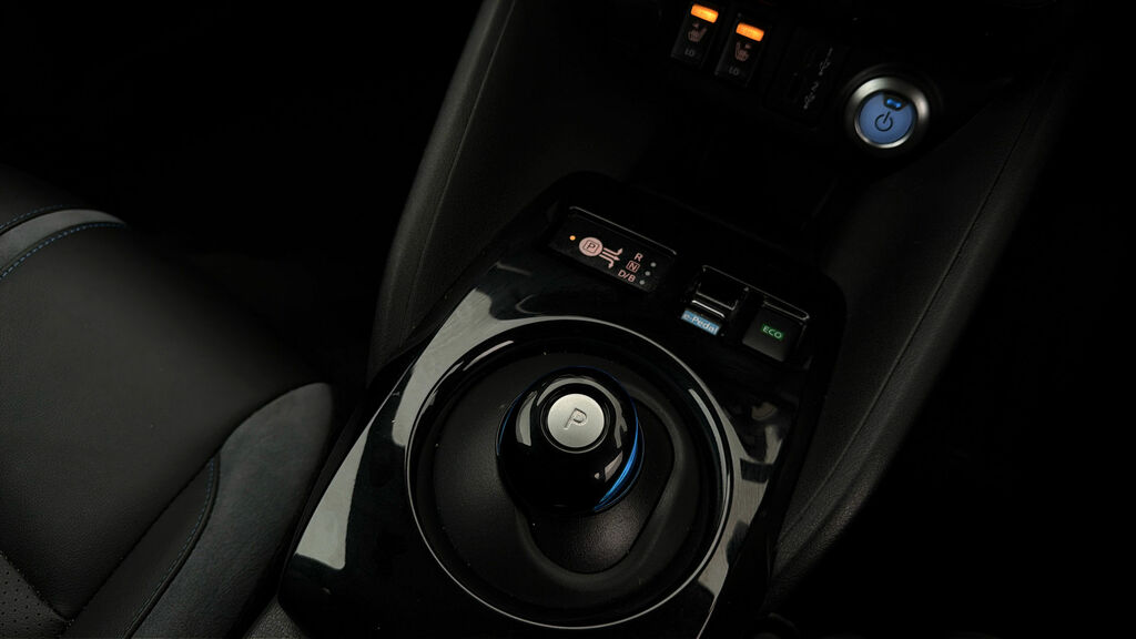 Nissan Leaf 160Kw E N-connecta 59Kwh Grey #18