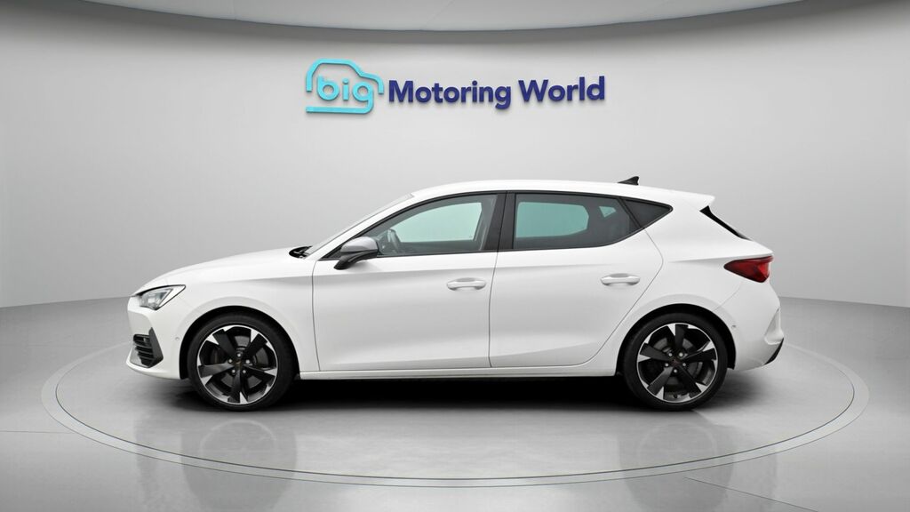 Cupra Leon Vz1 White #4
