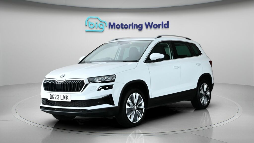 Skoda Karoq Se L White #3