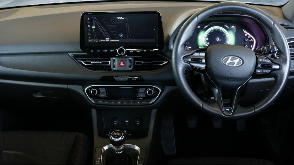 Hyundai I30 1L Se Connect Black #13