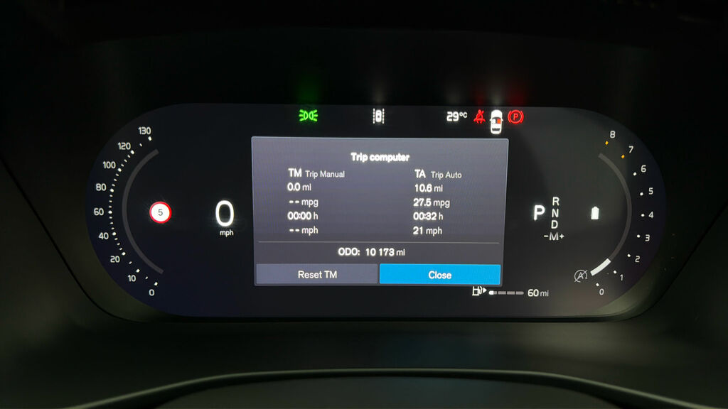 Volvo XC40 Recharge Core, Single Motor, Black #24