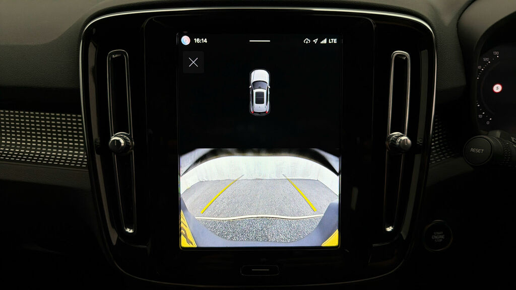 Volvo XC40 Recharge Core, Single Motor, Black #25