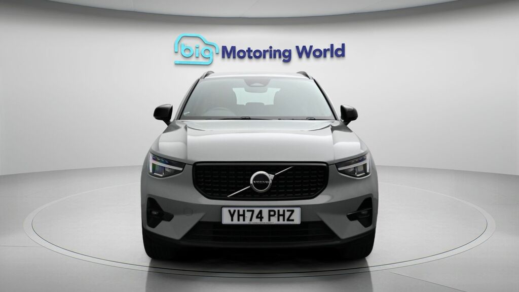Volvo XC40 Plus Dark Grey #2