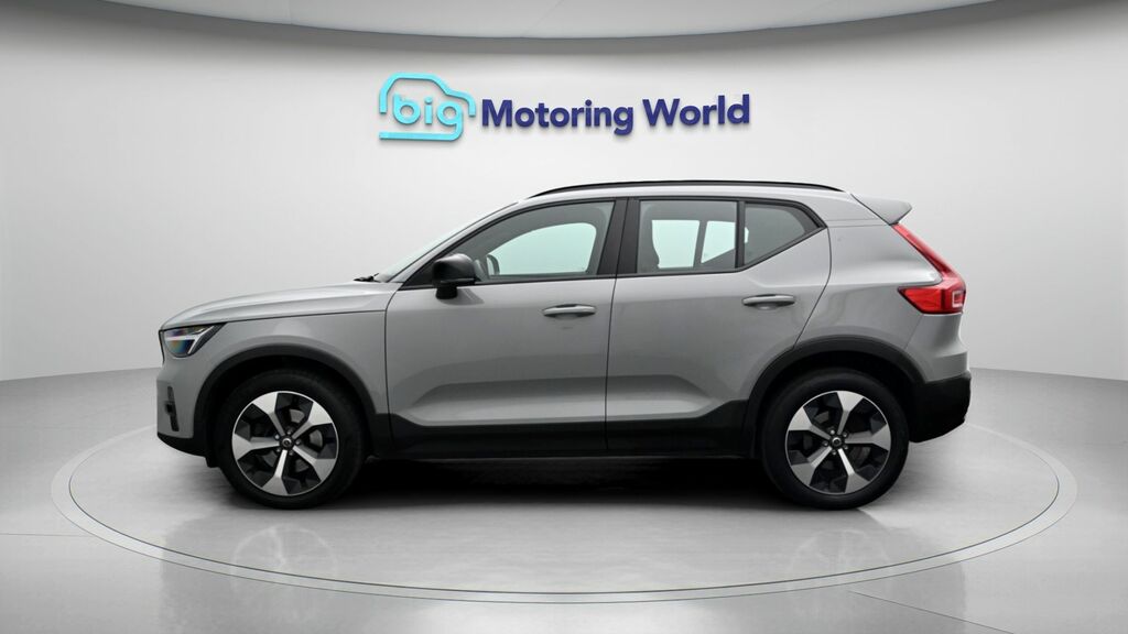 Volvo XC40 Plus Dark Grey #4