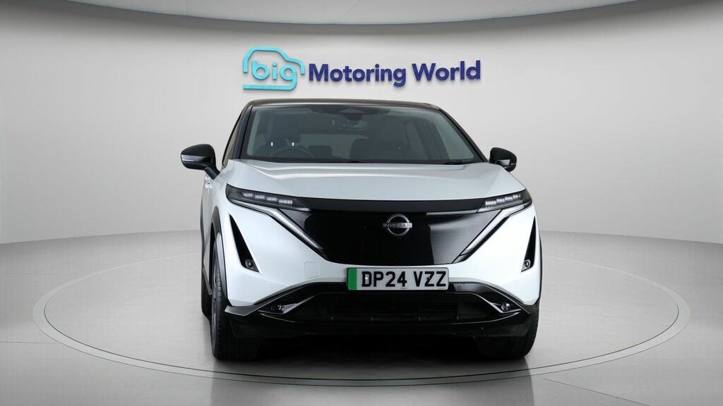 Nissan Ariya Advance White #2