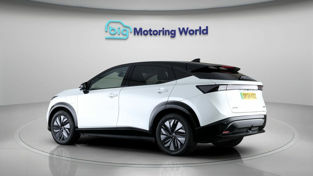 Nissan Ariya Advance White #5