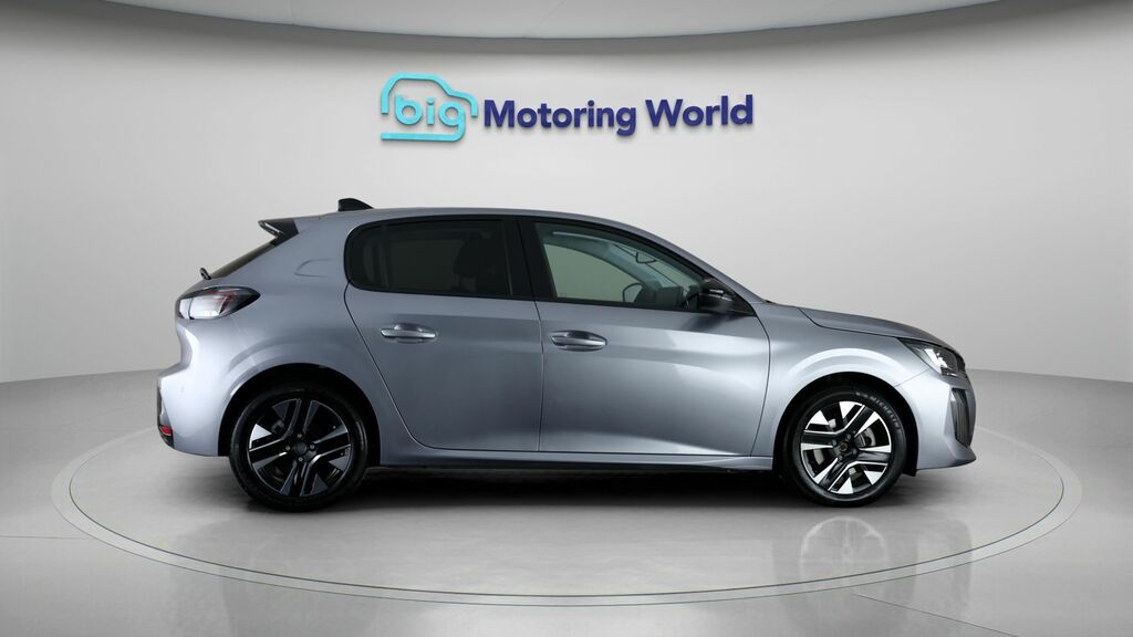 Peugeot 208 Hatchback Black #8