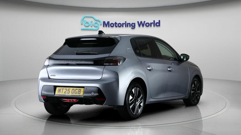Peugeot 208 Hatchback Black #7
