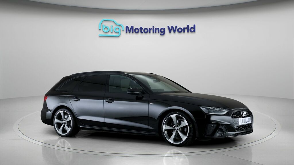 Audi A4 Avant Black Edition Black