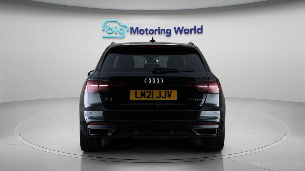 Audi A4 Avant Black Edition Black #6