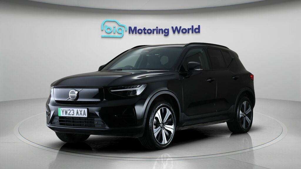 Volvo XC40 Core YW23AXA Black #2