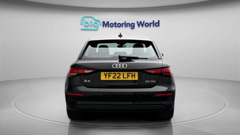 Audi A3 Technik Black #6