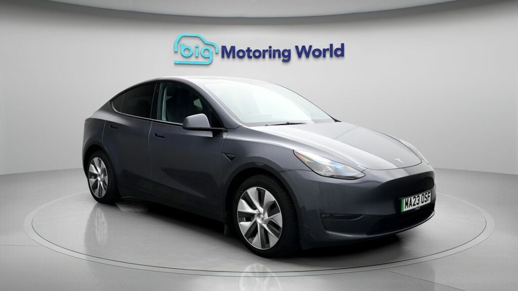 Tesla Model Y Long Range Grey