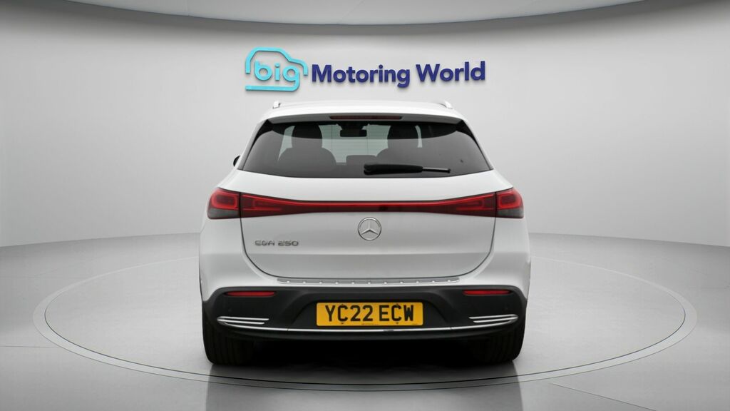 Mercedes-Benz EQA Sport White #6