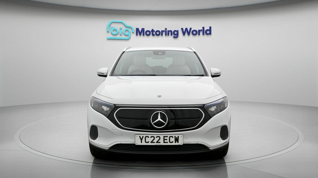 Mercedes-Benz EQA Sport White #2