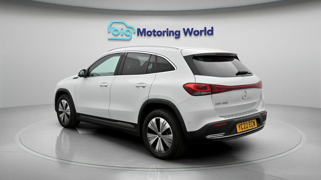 Mercedes-Benz EQA Sport White #5