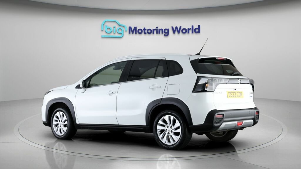 Suzuki S Cross Motion White #5