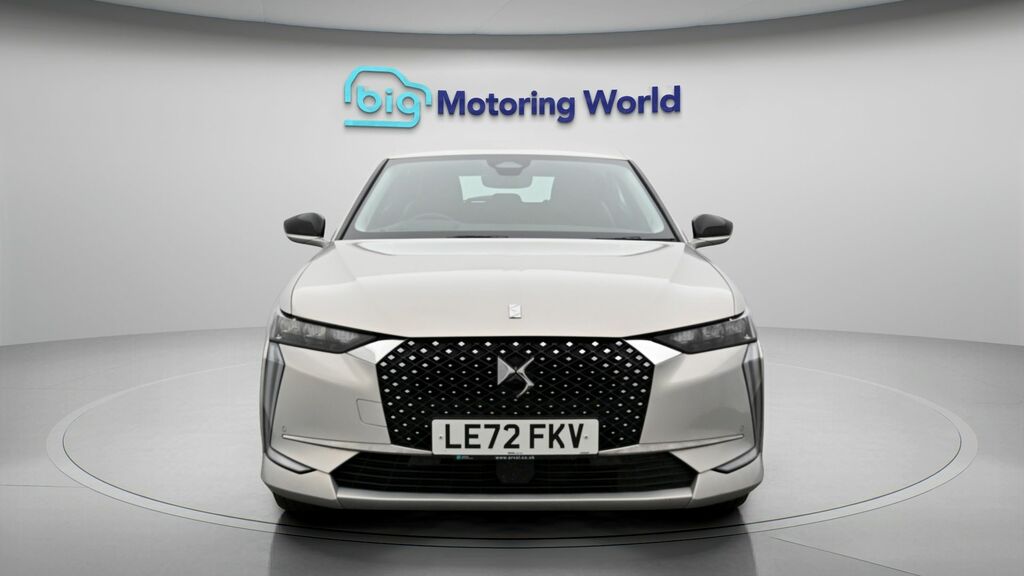 DS DS 4 Trocadero White #2