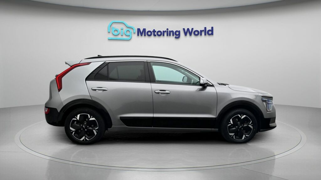 Kia Niro 1.6 Gdi Hybrid 2 Dct Red #8