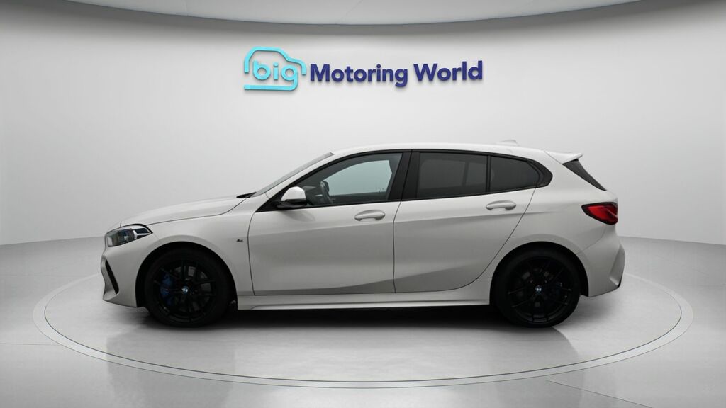 BMW 1 Series M Sport FG23UUB White #4
