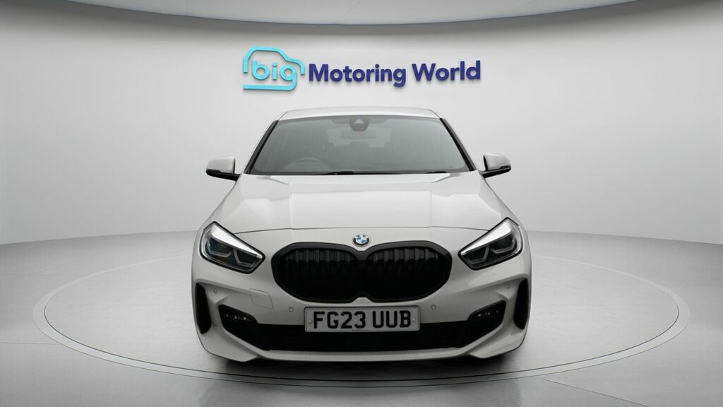BMW 1 Series M Sport FG23UUB White #2