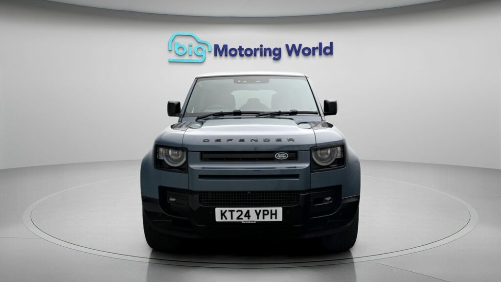 Land Rover Defender 110 X-dynamic Hse Blue #2
