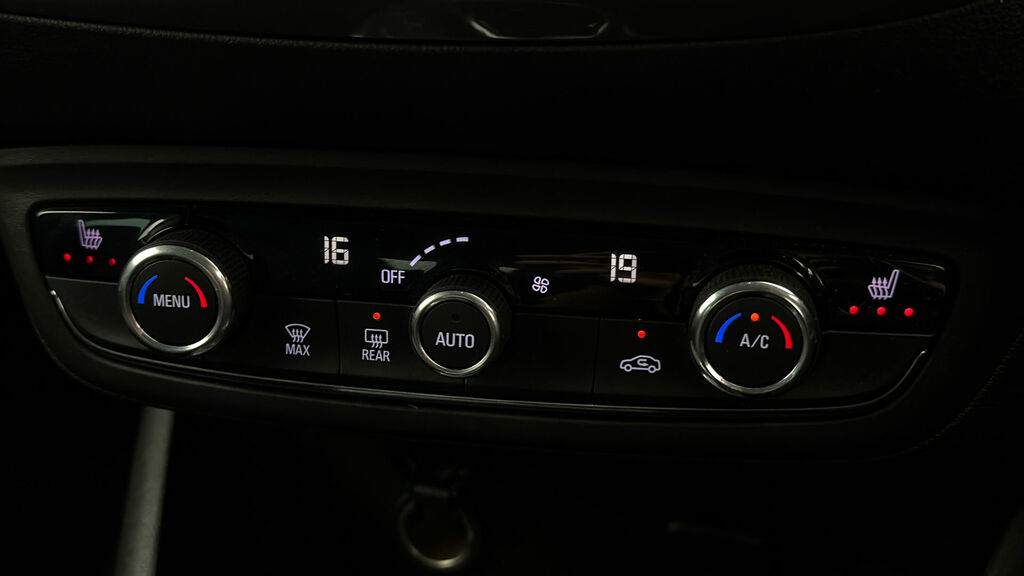 Vauxhall Crossland Elite Nav Blue #11