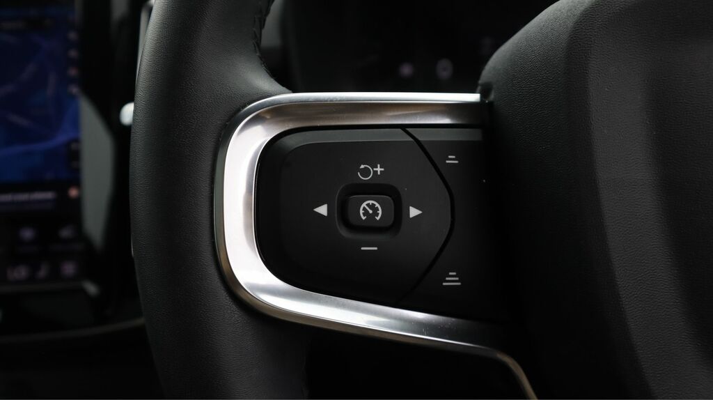 Volvo C40 170Kw Recharge Core 69Kwh Black #25