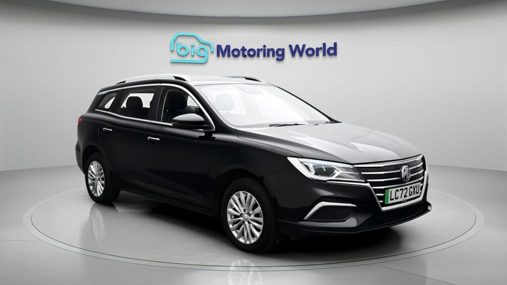 MG MG5 Exclusive Long Range Black