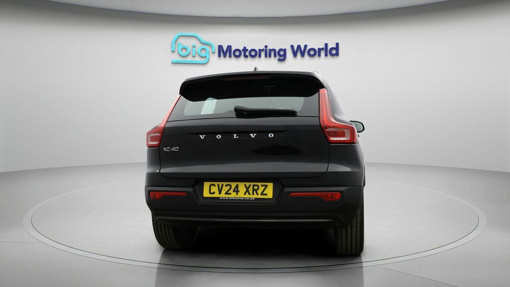 Volvo XC40 2.0 B3p Plus Dark Estate Black #6