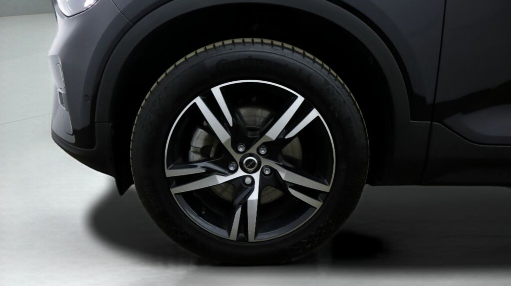 Volvo XC40 2.0 B3p Plus Dark Estate Black #18