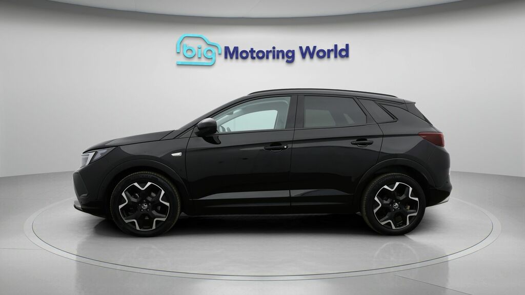 Vauxhall Grandland Ultimate Black #4