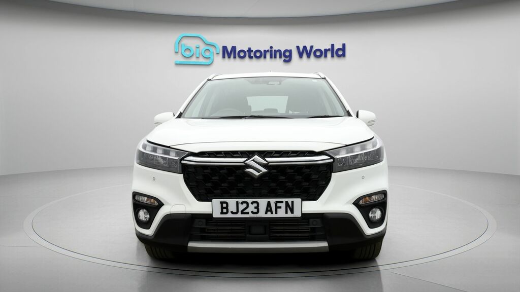 Suzuki S Cross Motion White #2