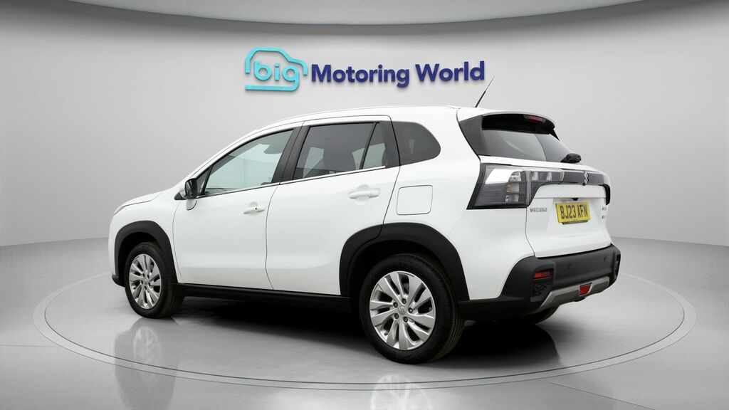Suzuki S Cross Motion White #5