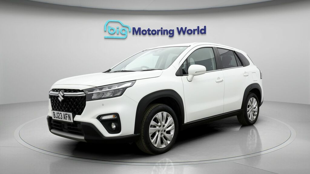 Suzuki S Cross Motion White #3