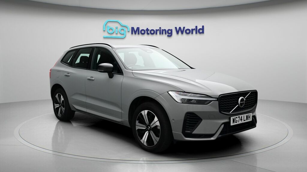 Volvo XC60 Plus Grey