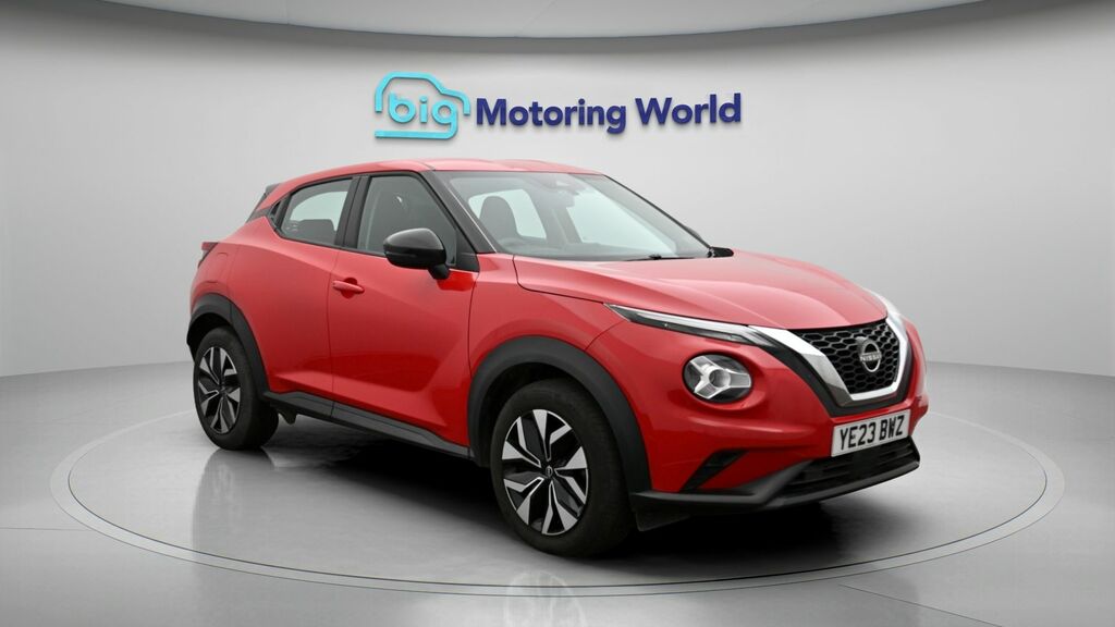 Nissan Juke Acenta Red