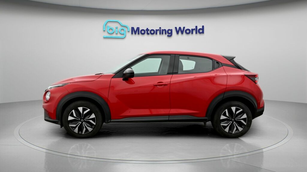 Nissan Juke Acenta Red #4